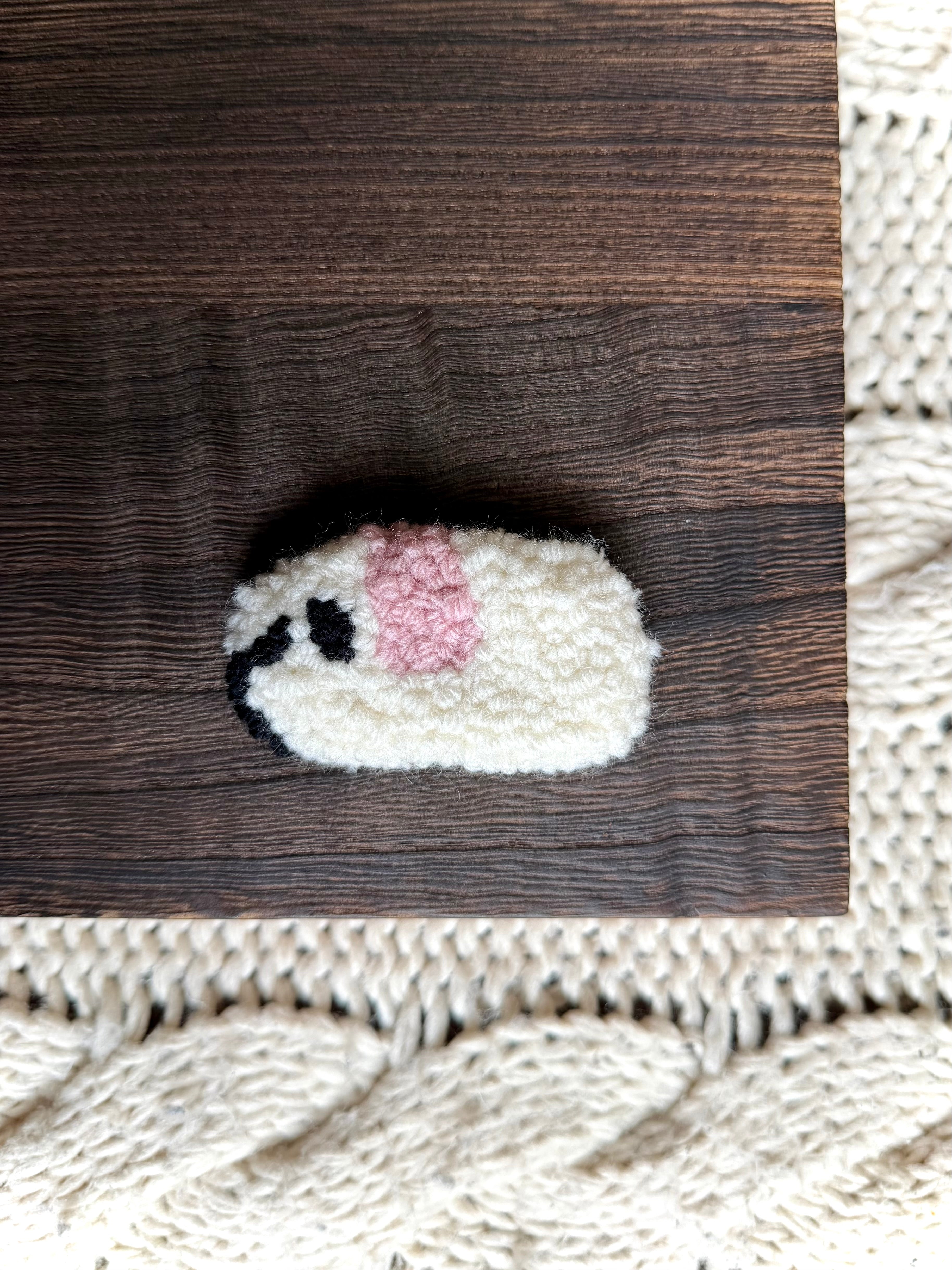 Mini White Guinea Pig Magnet